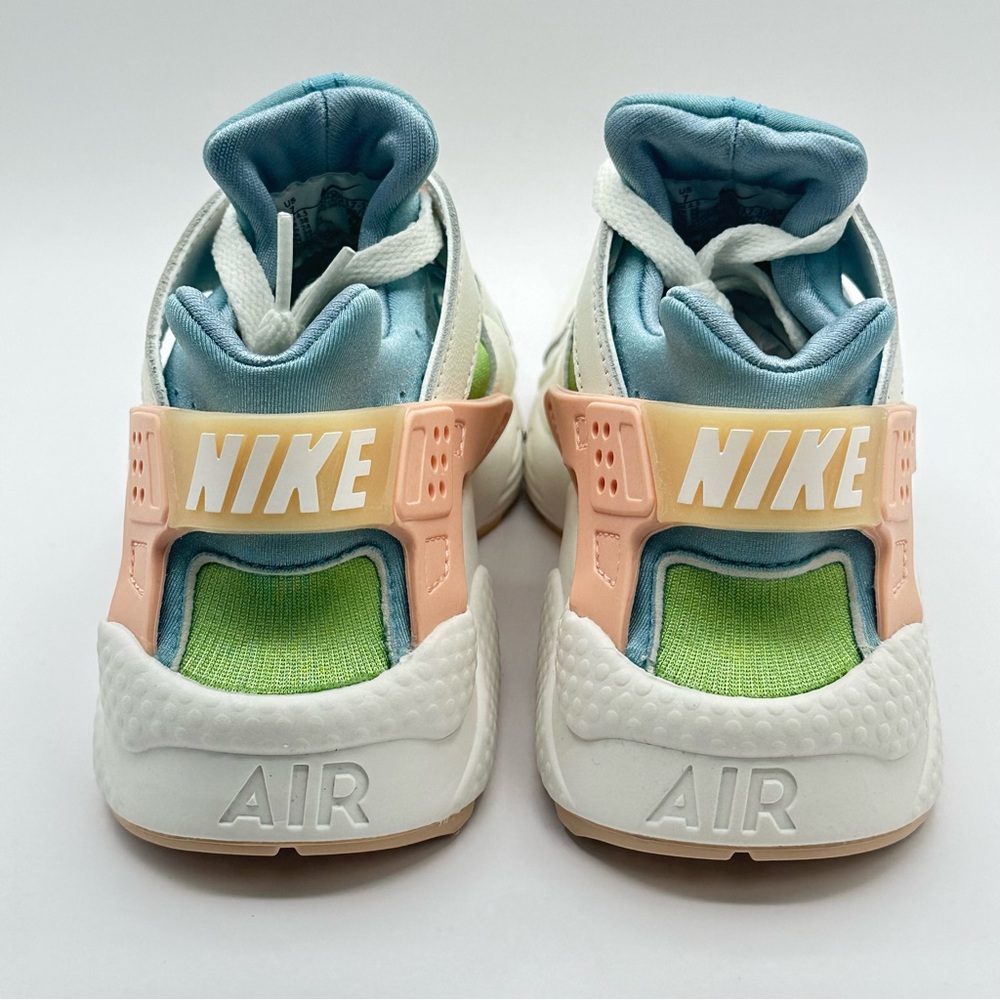 Women’s Nike Air Huarache SE Orange Blue Green Sneakers Retro DQ0117-100 Sz 6.5 - Picture 4 of 10